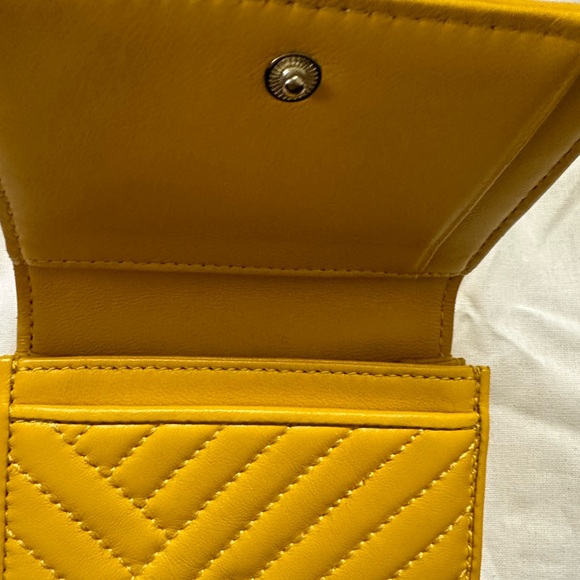 Tory Burch Wallet - Picture 11 of 12